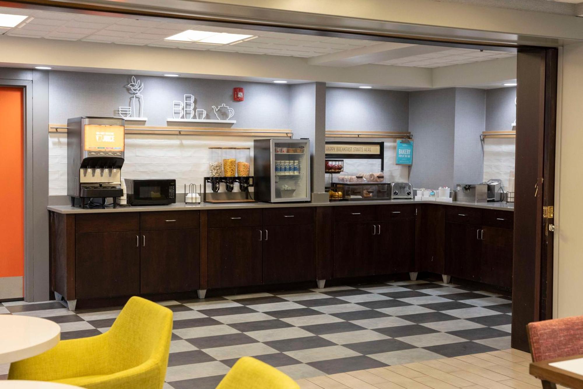 Hampton Inn Kent/Akron Area Eksteriør billede