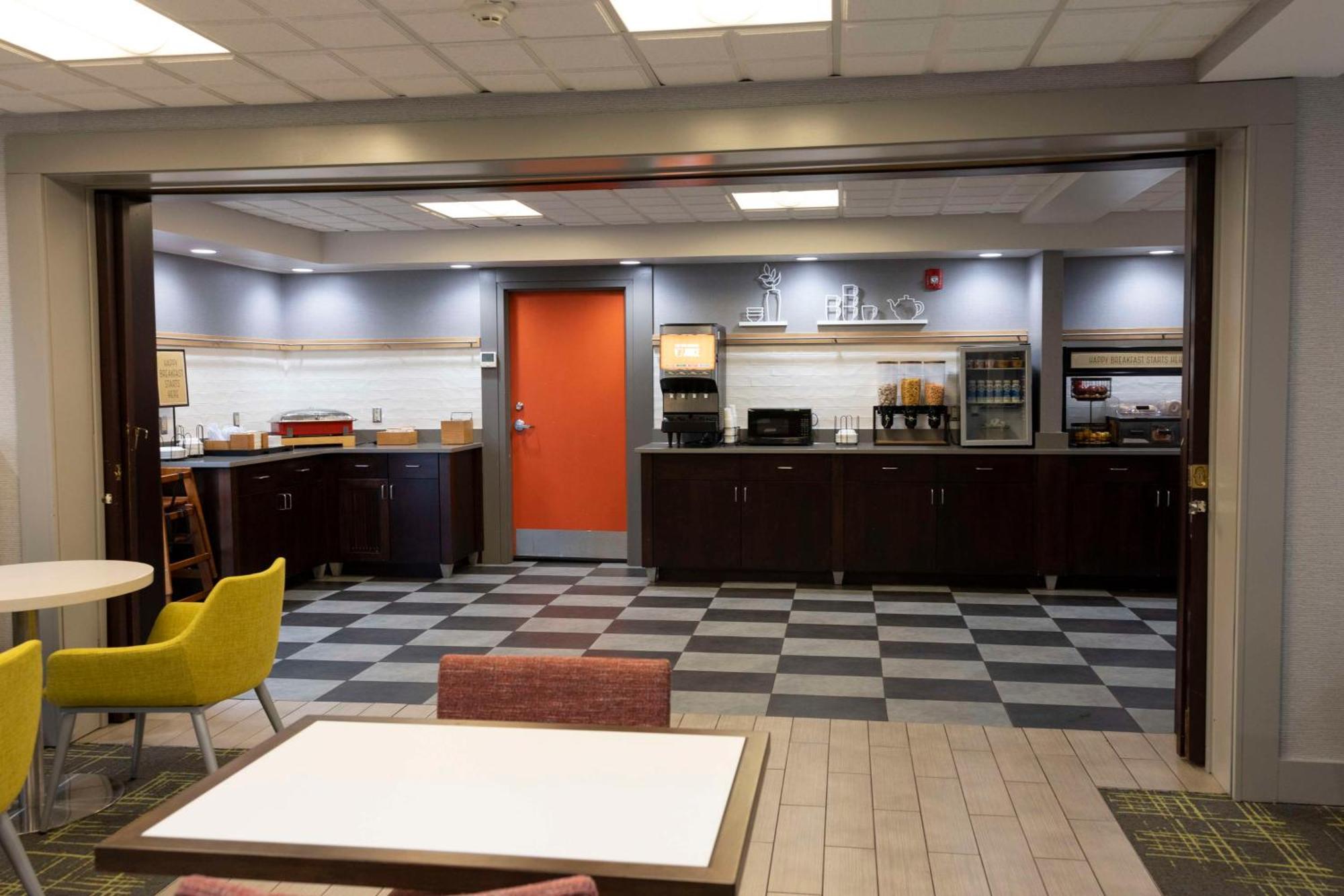 Hampton Inn Kent/Akron Area Eksteriør billede